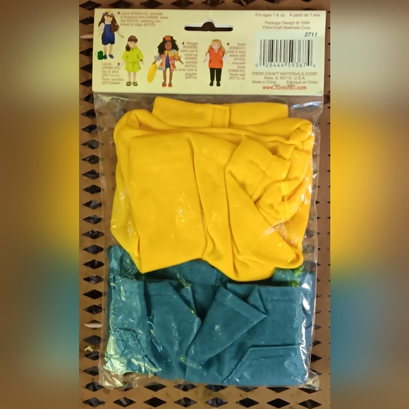 Vintage 1999 Springfield Collection 18" Dolls Denim Shorts & Yellow Long Sleeve - Picture 2 of 3
